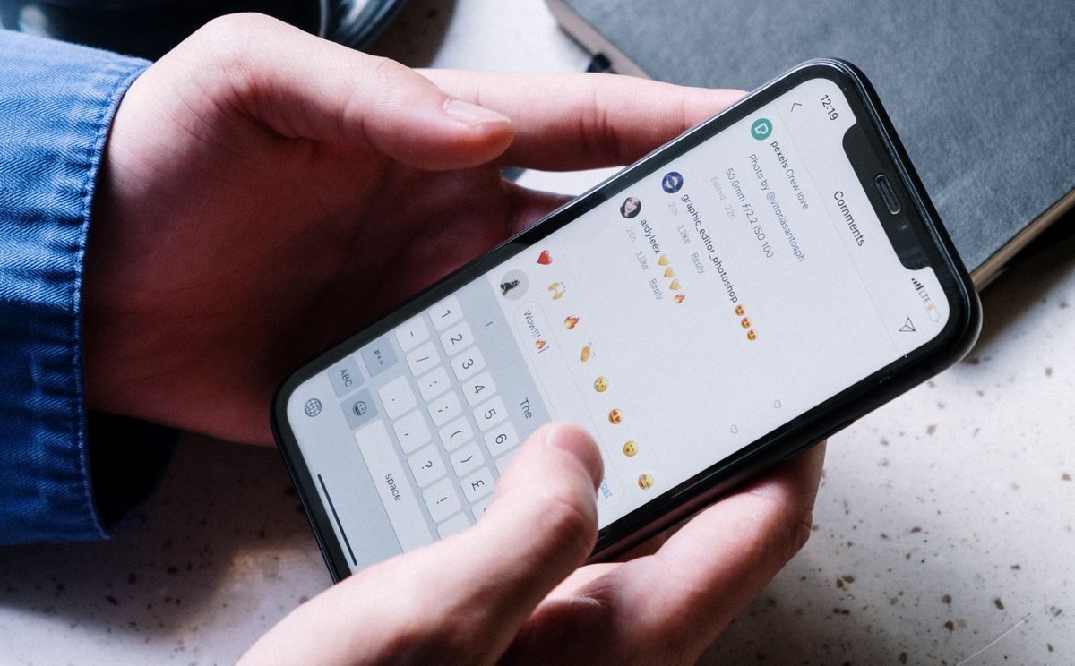 WhatsApp Business'ı Kurumsal Kullanmak: Katalog, Otomatik Yanıt ve KVKK Sınırları